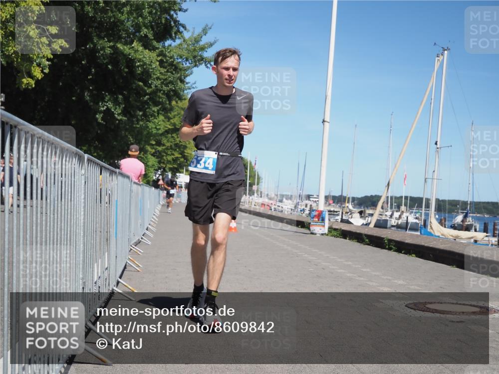 17.08.2025 - KN Förde Triathlon 2025 KatJ http://msf.ph/oto/8609842 17.08.2025 14:01:41 Laufen 534, 542 meine-sportfotos.de