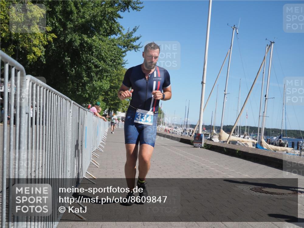 17.08.2025 - KN Förde Triathlon 2025 KatJ http://msf.ph/oto/8609847 17.08.2025 12:04:44 Laufen 330, 334 meine-sportfotos.de