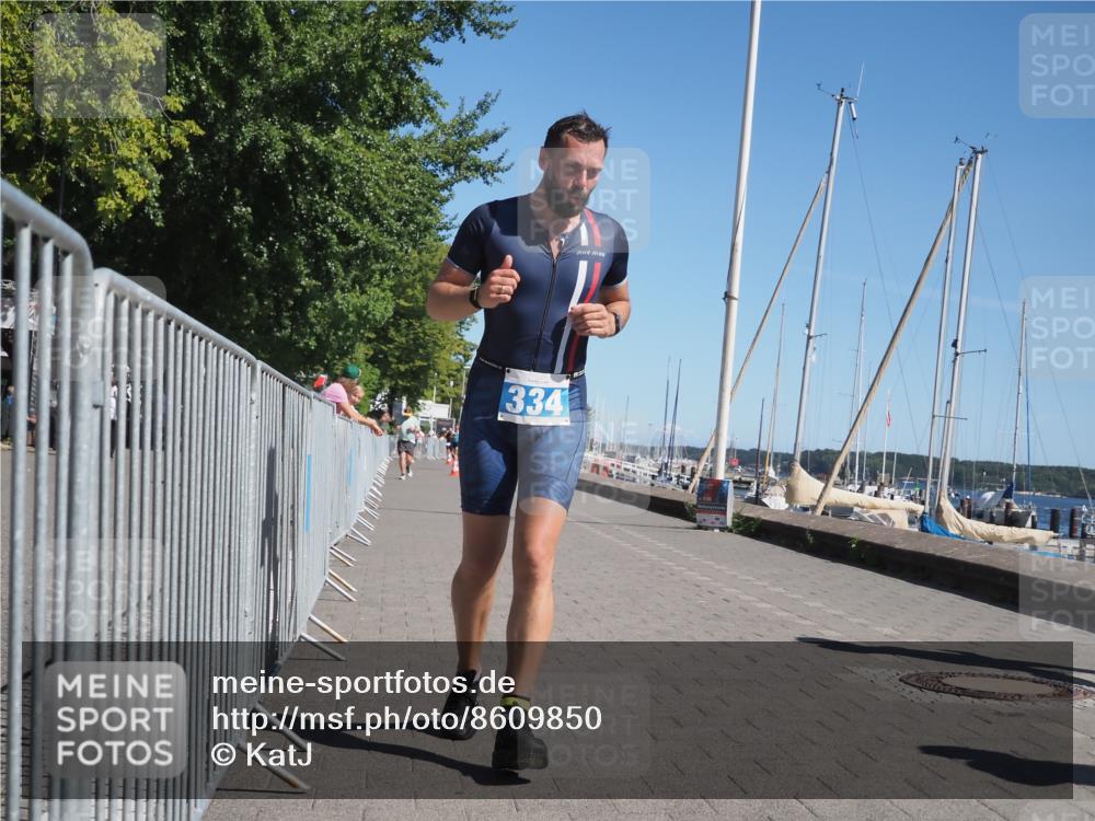 17.08.2025 - KN Förde Triathlon 2025 KatJ http://msf.ph/oto/8609850 17.08.2025 12:04:44 Laufen 330, 334 meine-sportfotos.de