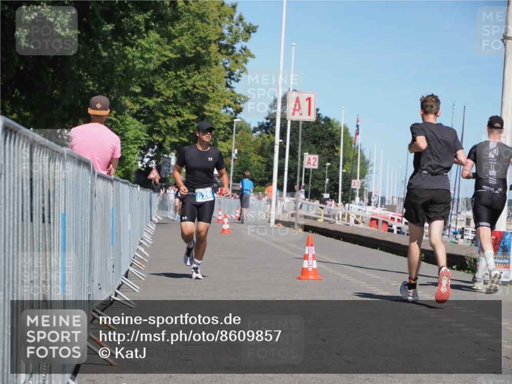 17.08.2025 - KN Förde Triathlon 2025 KatJ http://msf.ph/oto/8609857 17.08.2025 14:01:47 Laufen 526 meine-sportfotos.de