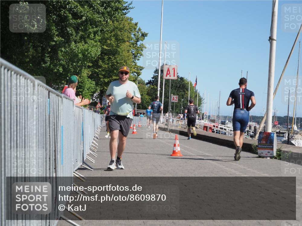 17.08.2025 - KN Förde Triathlon 2025 KatJ http://msf.ph/oto/8609870 17.08.2025 12:04:54 Laufen 613, 618 meine-sportfotos.de