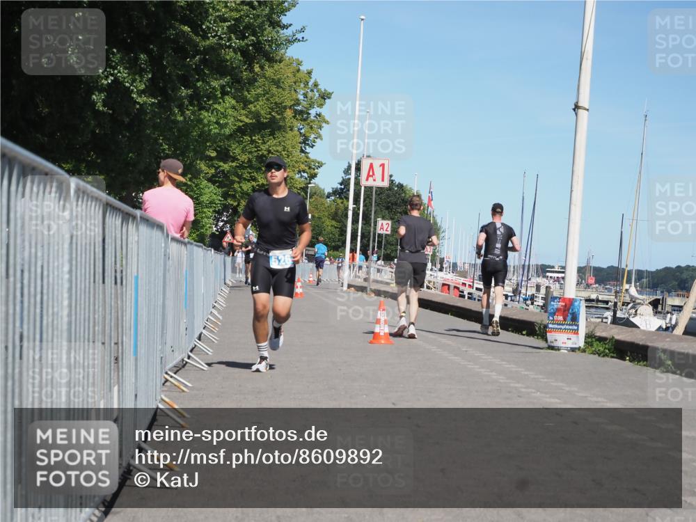17.08.2025 - KN Förde Triathlon 2025 KatJ http://msf.ph/oto/8609892 17.08.2025 14:01:49 Laufen 526 meine-sportfotos.de