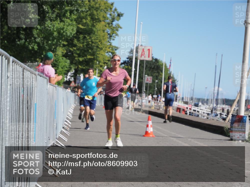 17.08.2025 - KN Förde Triathlon 2025 KatJ http://msf.ph/oto/8609903 17.08.2025 12:05:00 Laufen 297, 612, 613, 618 meine-sportfotos.de