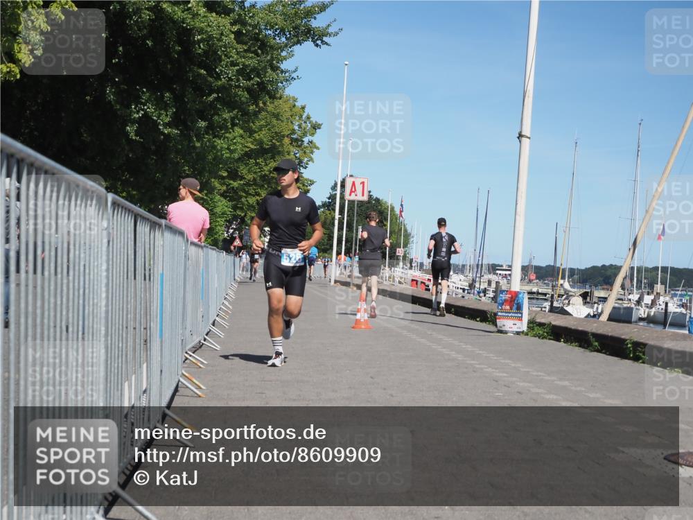 17.08.2025 - KN Förde Triathlon 2025 KatJ http://msf.ph/oto/8609909 17.08.2025 14:01:50 Laufen 526 meine-sportfotos.de