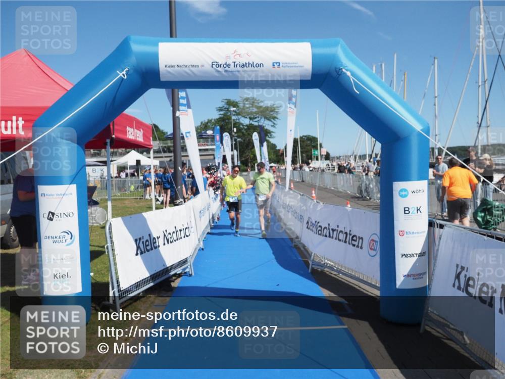 17.08.2025 - KN Förde Triathlon 2025 MichiJ http://msf.ph/oto/8609937 17.08.2025 12:38:18 Laufen 385 meine-sportfotos.de