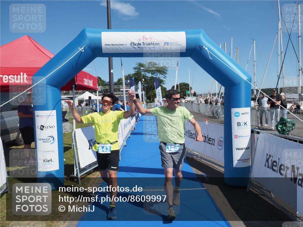 17.08.2025 - KN Förde Triathlon 2025 MichiJ http://msf.ph/oto/8609997 17.08.2025 12:38:21 Laufen 385 meine-sportfotos.de