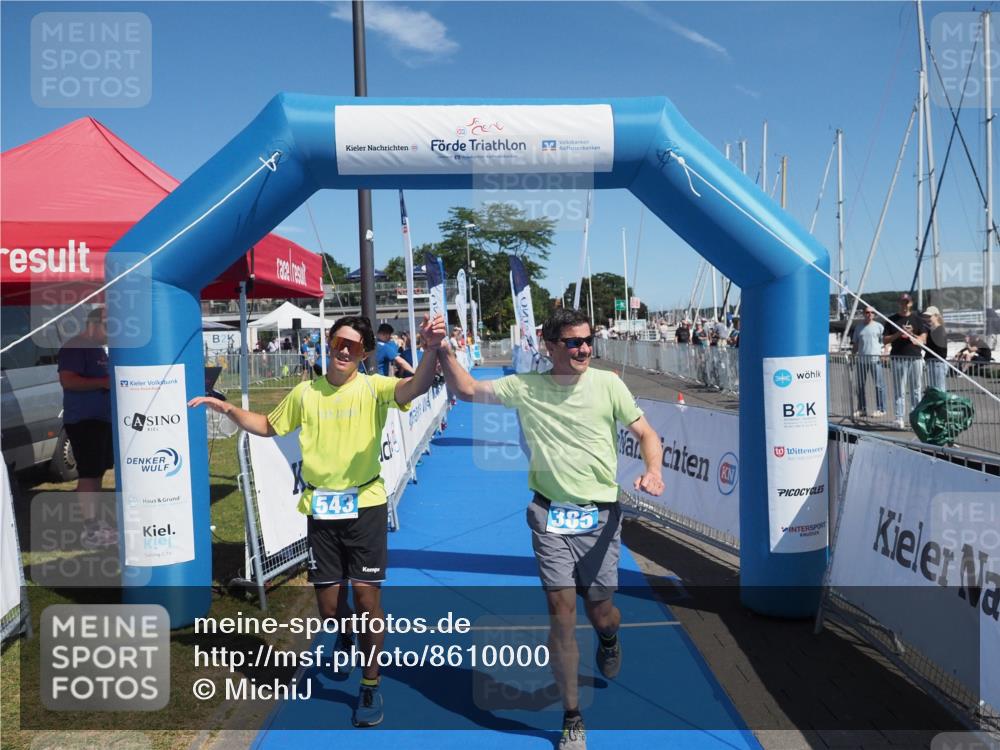 17.08.2025 - KN Förde Triathlon 2025 MichiJ http://msf.ph/oto/8610000 17.08.2025 12:38:21 Laufen 385 meine-sportfotos.de
