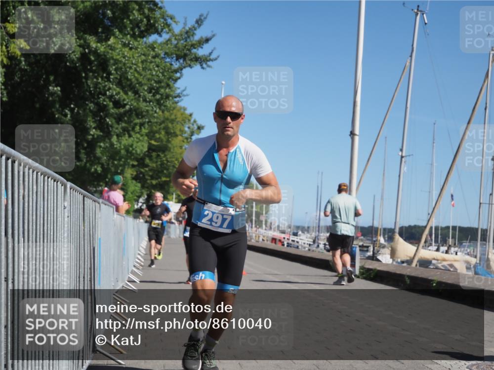 17.08.2025 - KN Förde Triathlon 2025 KatJ http://msf.ph/oto/8610040 17.08.2025 12:05:07 Laufen 297, 348, 374, 609, 612, 616 meine-sportfotos.de