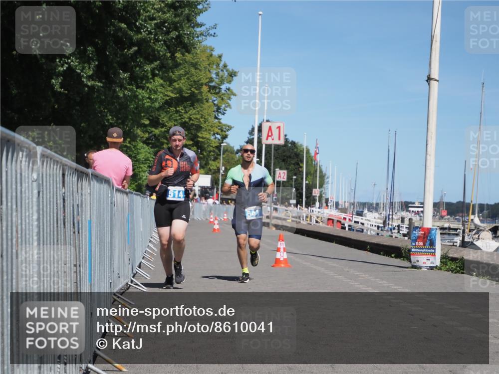 17.08.2025 - KN Förde Triathlon 2025 KatJ http://msf.ph/oto/8610041 17.08.2025 14:02:38 Laufen 514, 547 meine-sportfotos.de