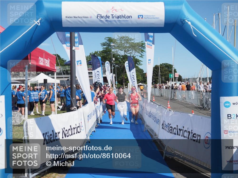 17.08.2025 - KN Förde Triathlon 2025 MichiJ http://msf.ph/oto/8610064 17.08.2025 12:38:53 Laufen 606 meine-sportfotos.de