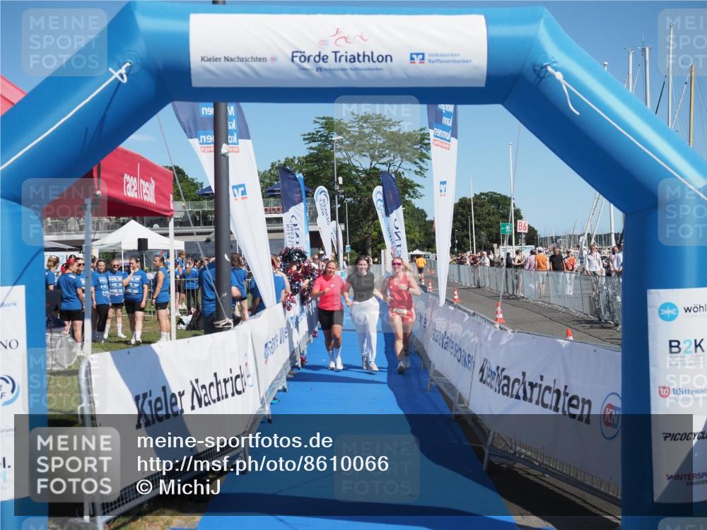 17.08.2025 - KN Förde Triathlon 2025 MichiJ http://msf.ph/oto/8610066 17.08.2025 12:38:53 Laufen 606 meine-sportfotos.de
