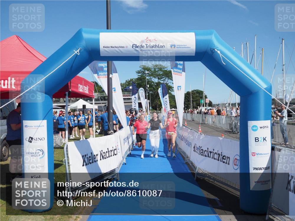 17.08.2025 - KN Förde Triathlon 2025 MichiJ http://msf.ph/oto/8610087 17.08.2025 12:38:54 Laufen 606 meine-sportfotos.de