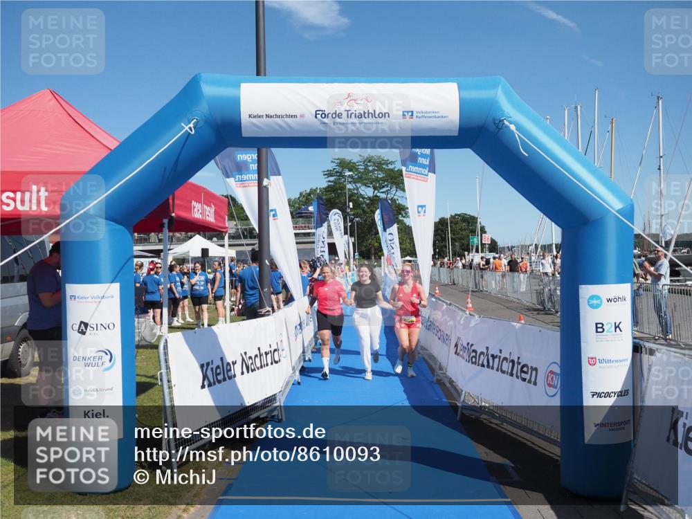 17.08.2025 - KN Förde Triathlon 2025 MichiJ http://msf.ph/oto/8610093 17.08.2025 12:38:54 Laufen 606 meine-sportfotos.de