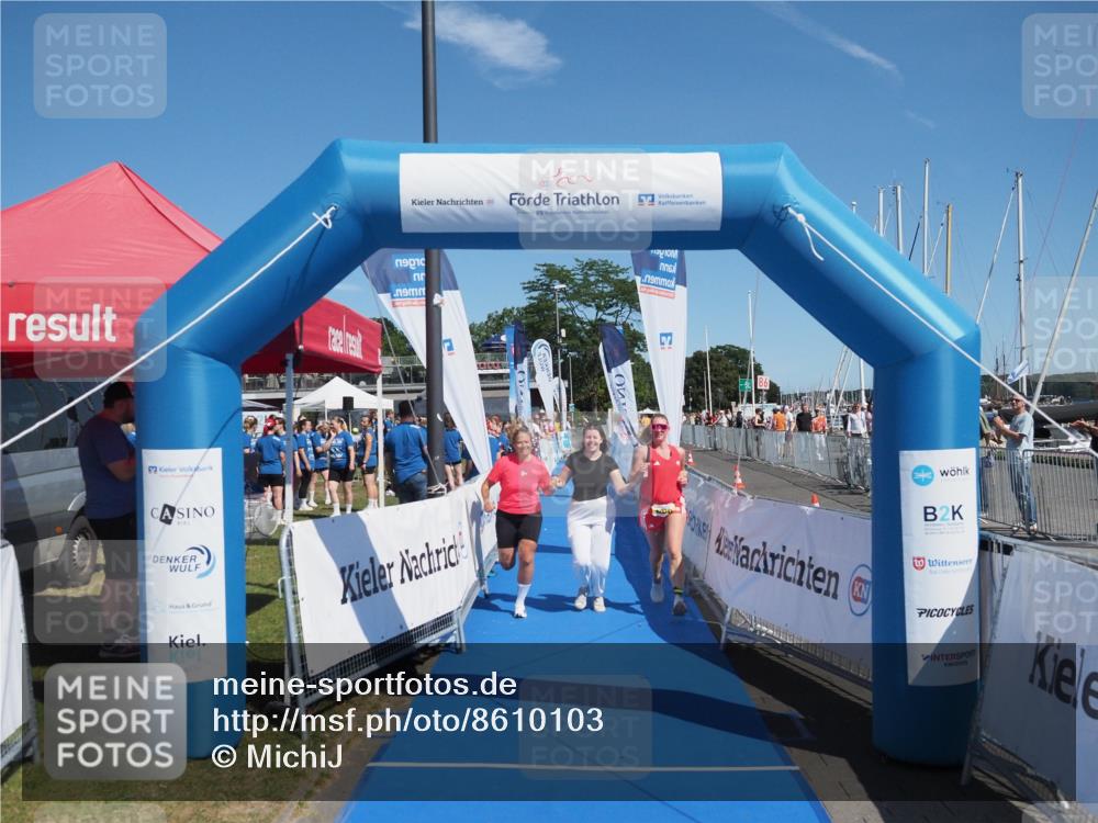 17.08.2025 - KN Förde Triathlon 2025 MichiJ http://msf.ph/oto/8610103 17.08.2025 12:38:55 Laufen 606 meine-sportfotos.de
