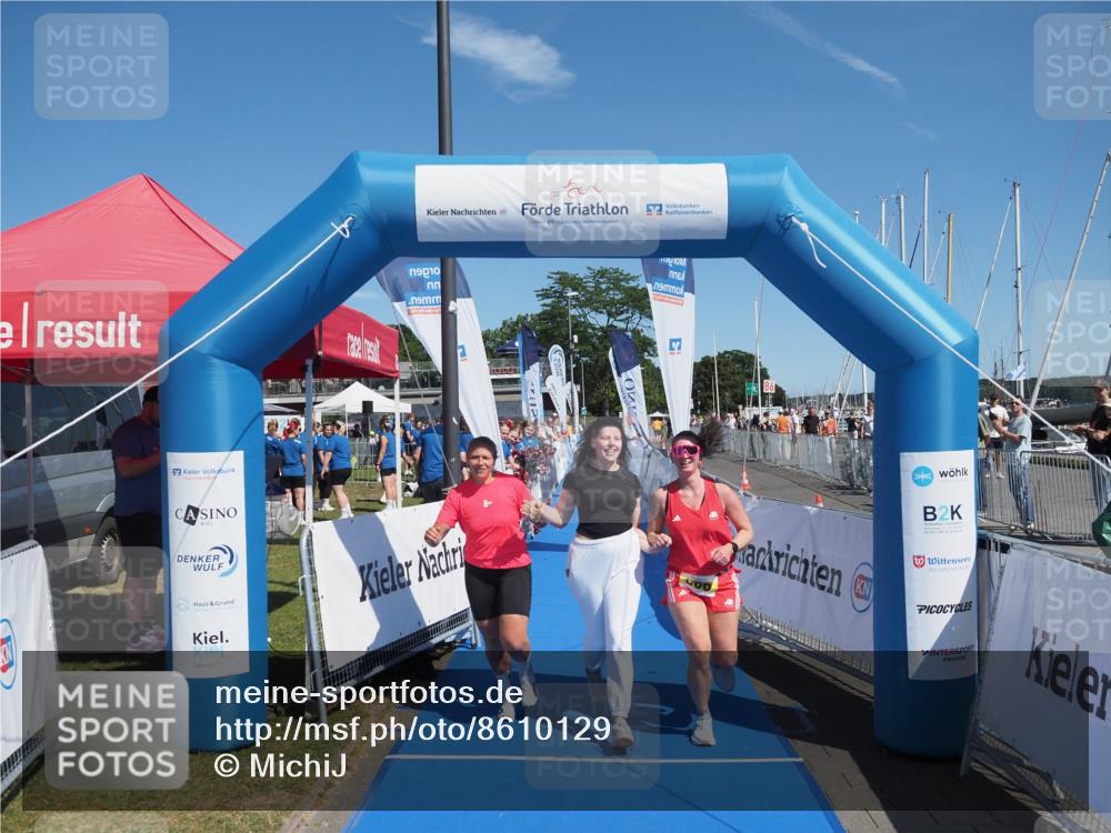 17.08.2025 - KN Förde Triathlon 2025 MichiJ http://msf.ph/oto/8610129 17.08.2025 12:38:56 Laufen 606 meine-sportfotos.de