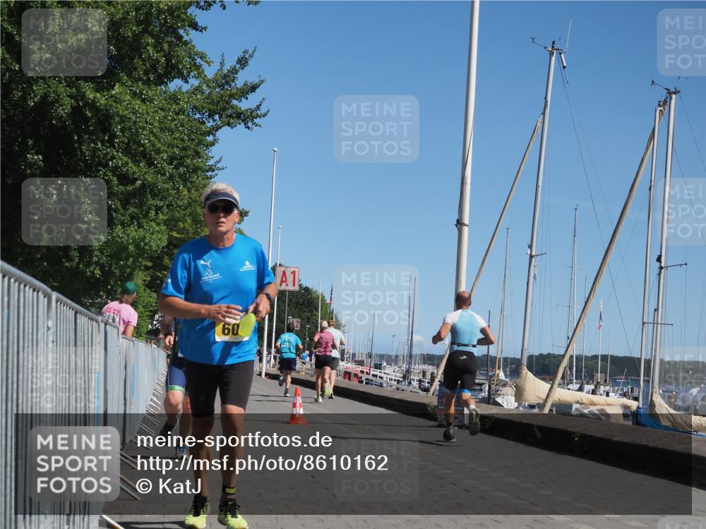 17.08.2025 - KN Förde Triathlon 2025 KatJ http://msf.ph/oto/8610162 17.08.2025 12:05:13 Laufen 348, 374, 609, 616 meine-sportfotos.de