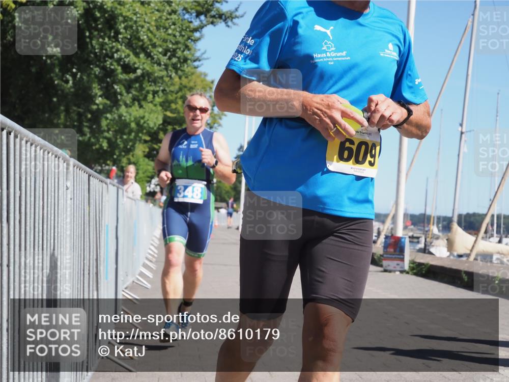 17.08.2025 - KN Förde Triathlon 2025 KatJ http://msf.ph/oto/8610179 17.08.2025 12:05:15 Laufen 348, 609 meine-sportfotos.de
