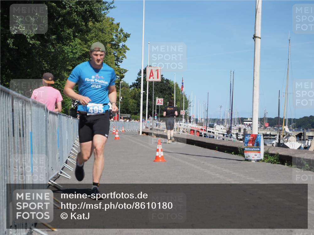 17.08.2025 - KN Förde Triathlon 2025 KatJ http://msf.ph/oto/8610180 17.08.2025 14:03:44 Laufen 495 meine-sportfotos.de