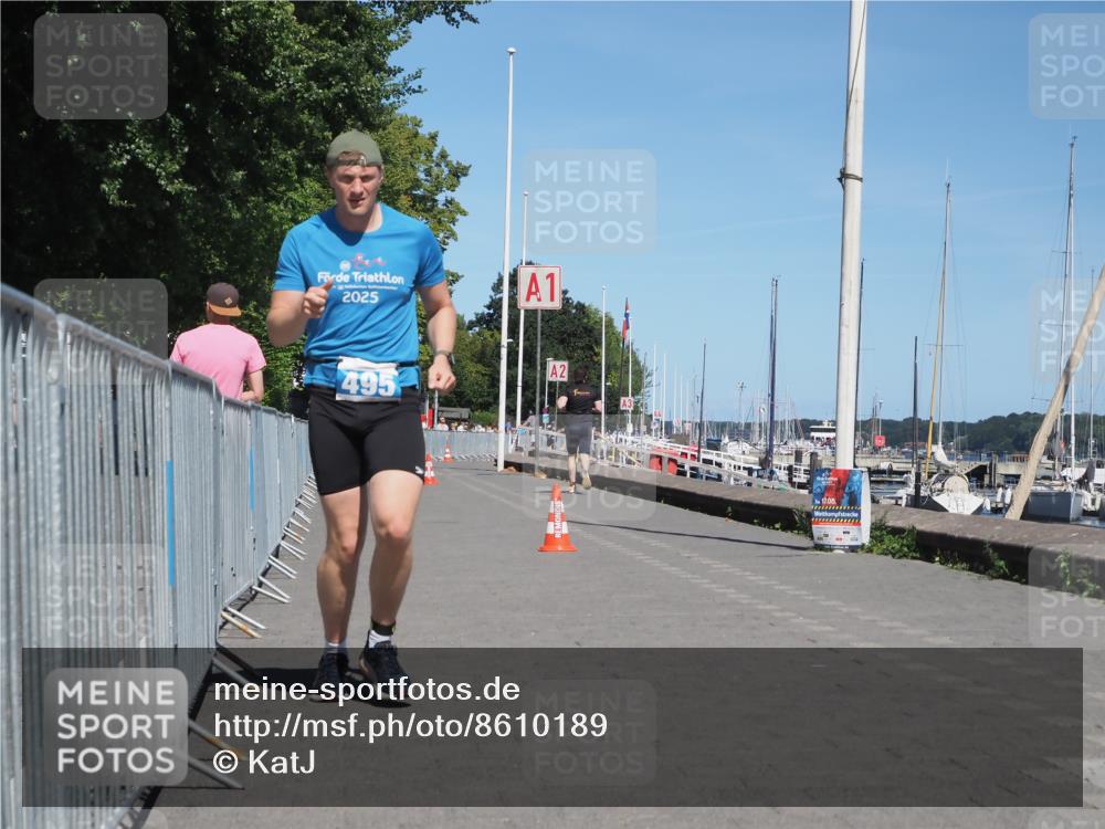 17.08.2025 - KN Förde Triathlon 2025 KatJ http://msf.ph/oto/8610189 17.08.2025 14:03:45 Laufen 495 meine-sportfotos.de