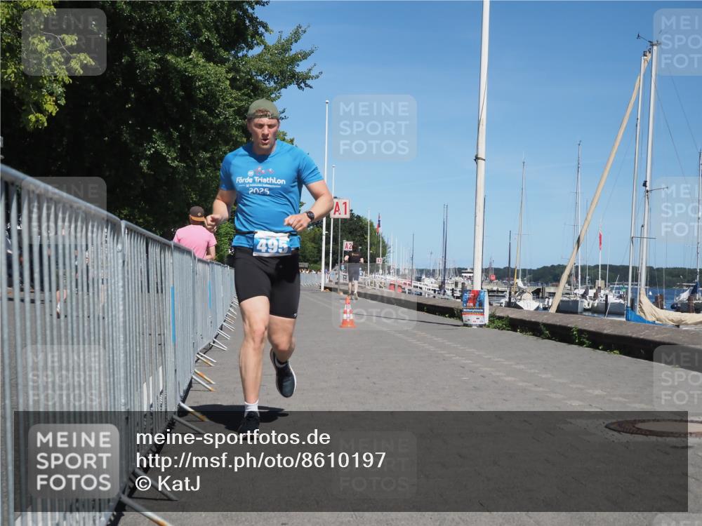 17.08.2025 - KN Förde Triathlon 2025 KatJ http://msf.ph/oto/8610197 17.08.2025 14:03:45 Laufen 495 meine-sportfotos.de