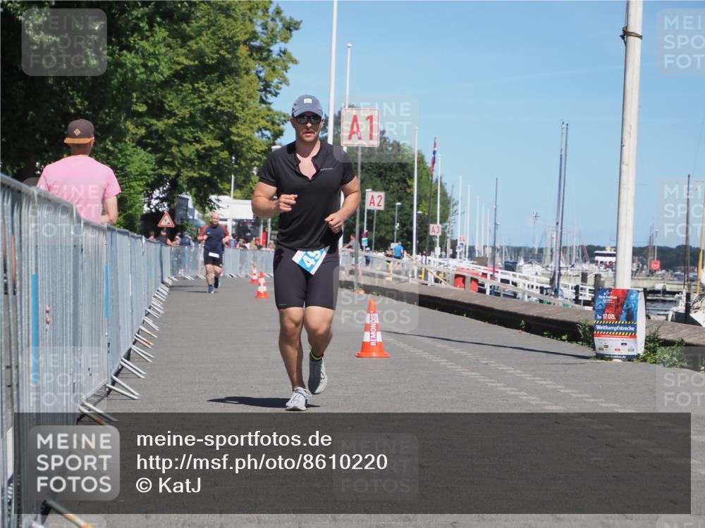 17.08.2025 - KN Förde Triathlon 2025 KatJ http://msf.ph/oto/8610220 17.08.2025 14:04:31 Laufen 496 meine-sportfotos.de
