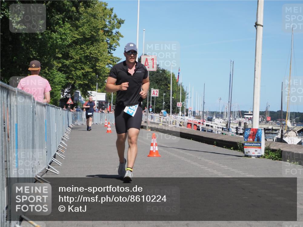 17.08.2025 - KN Förde Triathlon 2025 KatJ http://msf.ph/oto/8610224 17.08.2025 14:04:31 Laufen 496 meine-sportfotos.de