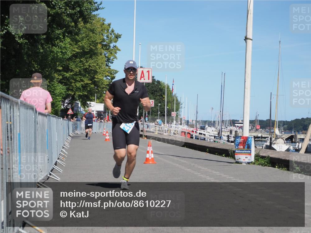 17.08.2025 - KN Förde Triathlon 2025 KatJ http://msf.ph/oto/8610227 17.08.2025 14:04:32 Laufen 496 meine-sportfotos.de