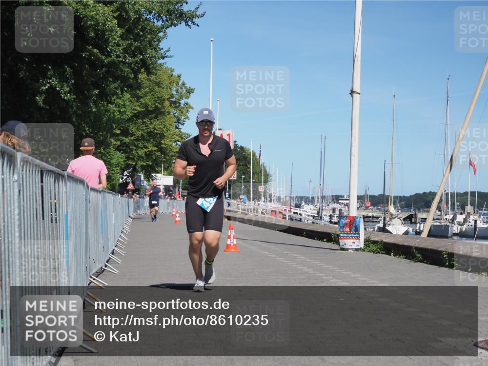 17.08.2025 - KN Förde Triathlon 2025 KatJ http://msf.ph/oto/8610235 17.08.2025 14:04:32 Laufen 496 meine-sportfotos.de