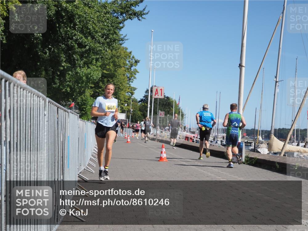 17.08.2025 - KN Förde Triathlon 2025 KatJ http://msf.ph/oto/8610246 17.08.2025 12:05:24 Laufen 601 meine-sportfotos.de