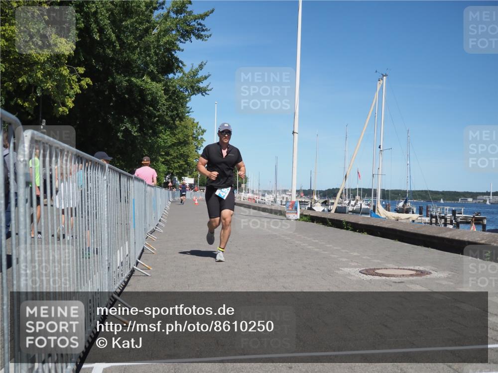 17.08.2025 - KN Förde Triathlon 2025 KatJ http://msf.ph/oto/8610250 17.08.2025 14:04:33 Laufen 496 meine-sportfotos.de
