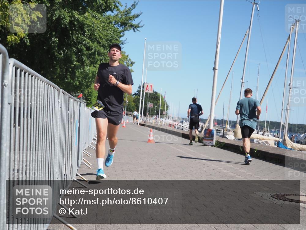 17.08.2025 - KN Förde Triathlon 2025 KatJ http://msf.ph/oto/8610407 17.08.2025 12:05:45 Laufen 288, 604, 624, 635 meine-sportfotos.de