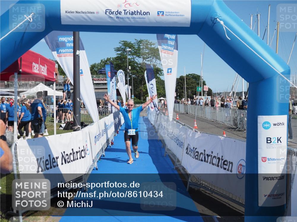 17.08.2025 - KN Förde Triathlon 2025 MichiJ http://msf.ph/oto/8610434 17.08.2025 12:45:37 Laufen 384 meine-sportfotos.de