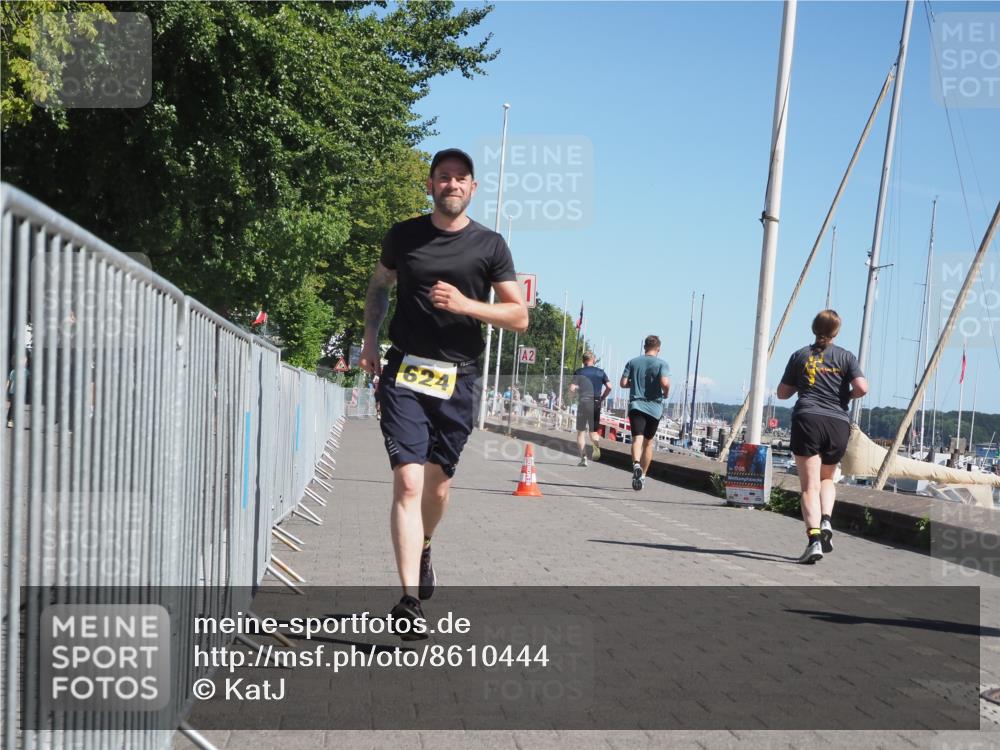 17.08.2025 - KN Förde Triathlon 2025 KatJ http://msf.ph/oto/8610444 17.08.2025 12:05:49 Laufen 604, 624 meine-sportfotos.de