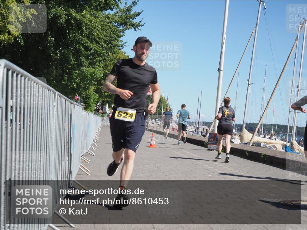 17.08.2025 - KN Förde Triathlon 2025 KatJ http://msf.ph/oto/8610453 17.08.2025 12:05:49 Laufen 604, 624 meine-sportfotos.de
