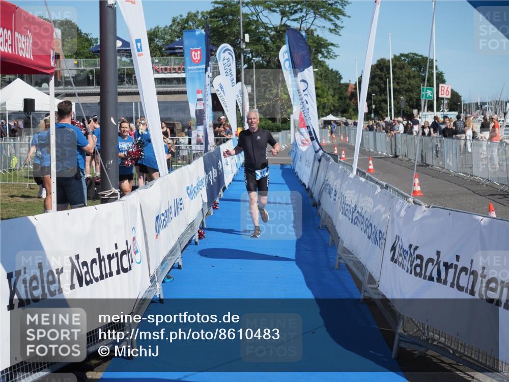 17.08.2025 - KN Förde Triathlon 2025 MichiJ http://msf.ph/oto/8610483 17.08.2025 12:46:45 Laufen 344 meine-sportfotos.de