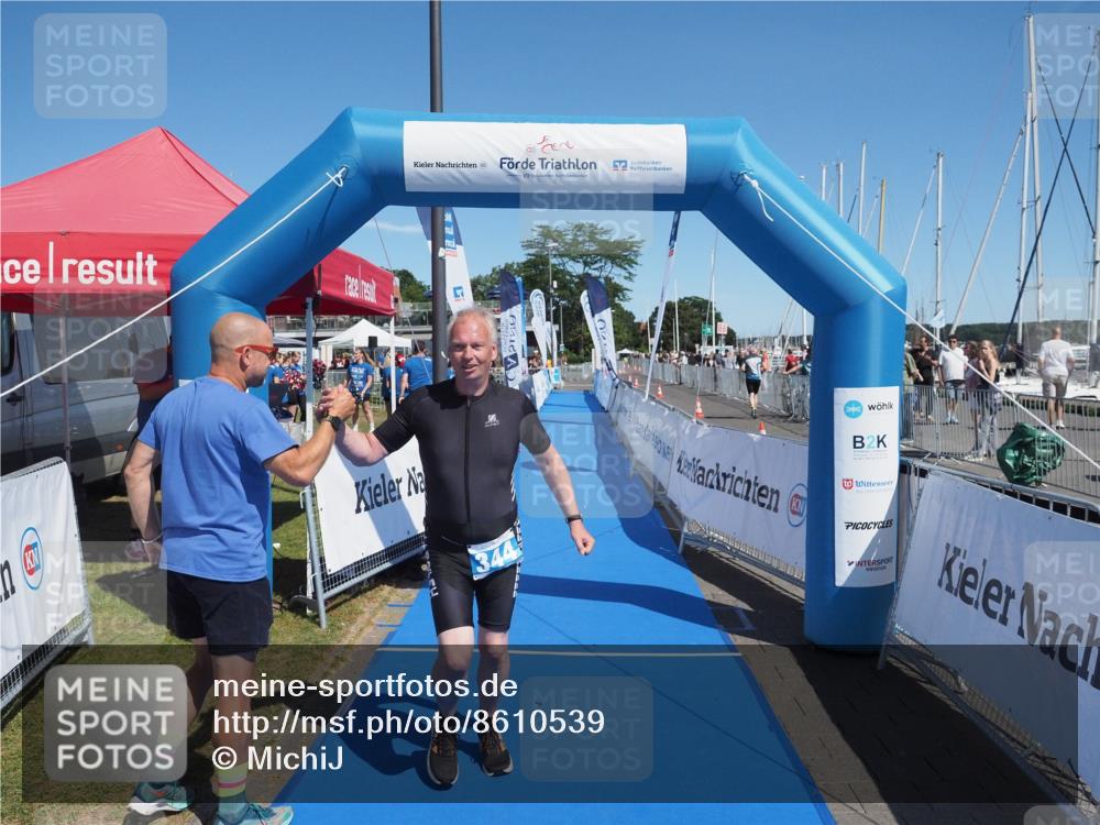 17.08.2025 - KN Förde Triathlon 2025 MichiJ http://msf.ph/oto/8610539 17.08.2025 12:46:49 Laufen 344 meine-sportfotos.de