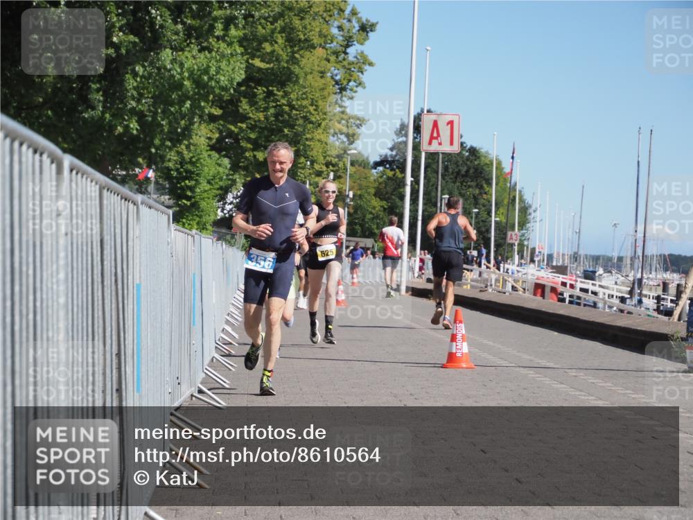 17.08.2025 - KN Förde Triathlon 2025 KatJ http://msf.ph/oto/8610564 17.08.2025 12:06:33 Laufen 356, 625, 630 meine-sportfotos.de