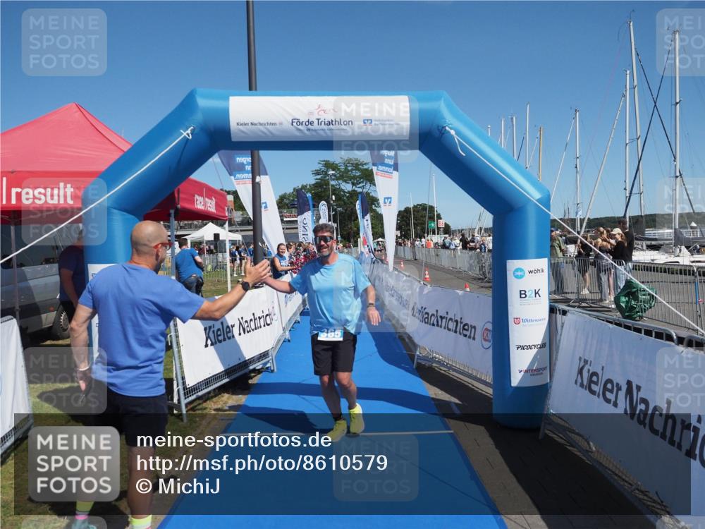 17.08.2025 - KN Förde Triathlon 2025 MichiJ http://msf.ph/oto/8610579 17.08.2025 12:47:54 Laufen 365 meine-sportfotos.de