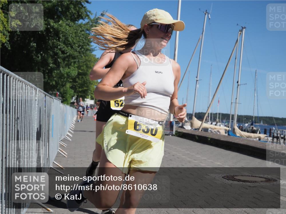 17.08.2025 - KN Förde Triathlon 2025 KatJ http://msf.ph/oto/8610638 17.08.2025 12:06:39 Laufen 356, 358, 625, 630 meine-sportfotos.de