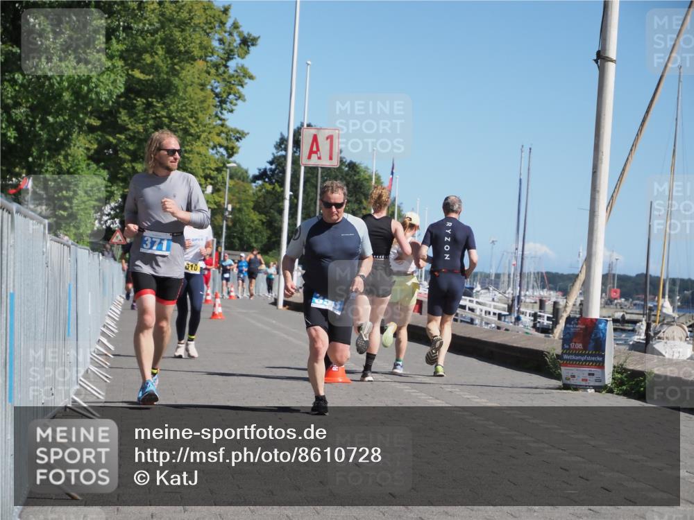 17.08.2025 - KN Förde Triathlon 2025 KatJ http://msf.ph/oto/8610728 17.08.2025 12:06:47 Laufen 353, 371, 610 meine-sportfotos.de