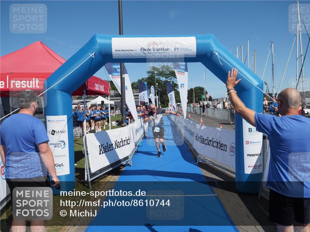 17.08.2025 - KN Förde Triathlon 2025 MichiJ http://msf.ph/oto/8610744 17.08.2025 13:05:11 Laufen 367 meine-sportfotos.de