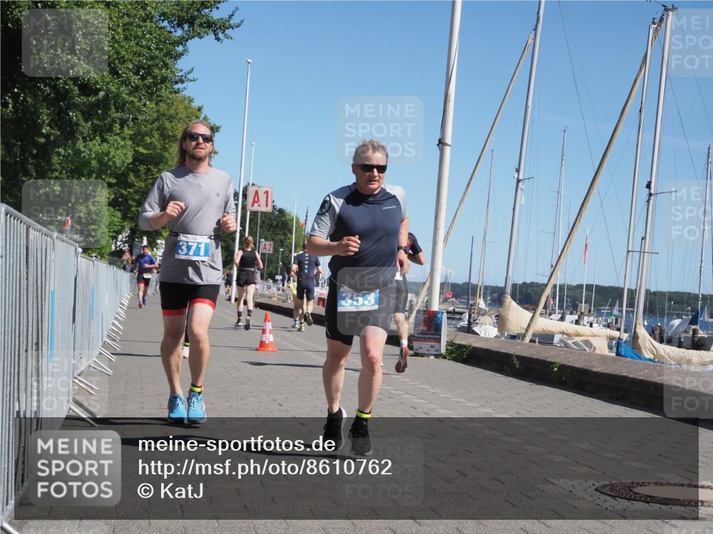 17.08.2025 - KN Förde Triathlon 2025 KatJ http://msf.ph/oto/8610762 17.08.2025 12:06:49 Laufen 353, 371, 610 meine-sportfotos.de