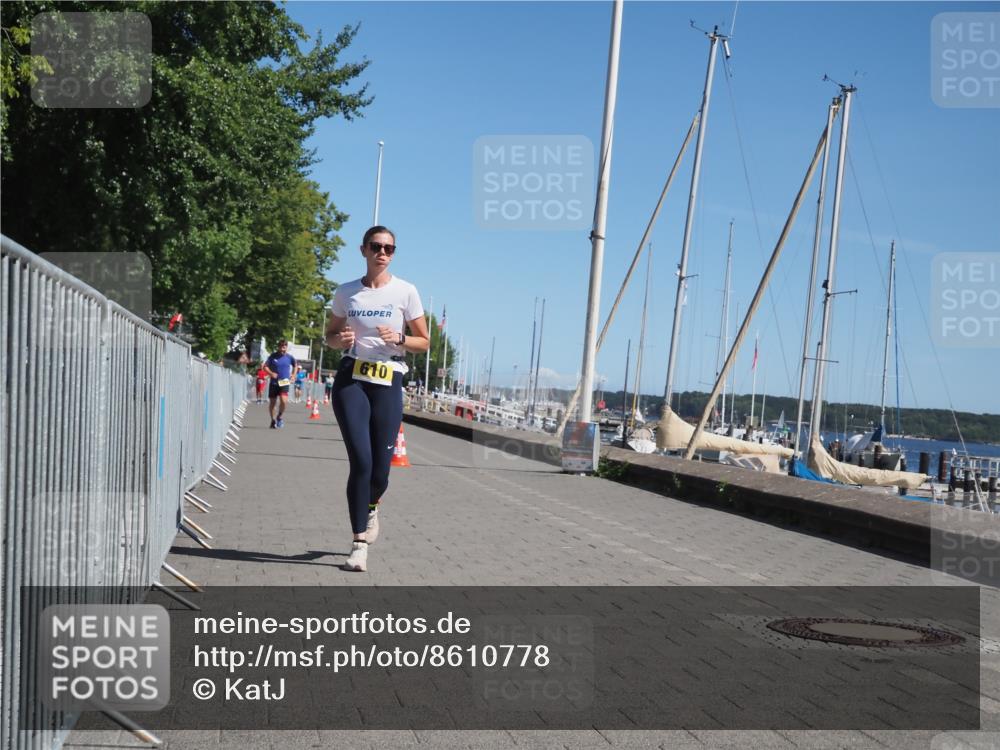 17.08.2025 - KN Förde Triathlon 2025 KatJ http://msf.ph/oto/8610778 17.08.2025 12:06:52 Laufen 353, 371, 610 meine-sportfotos.de