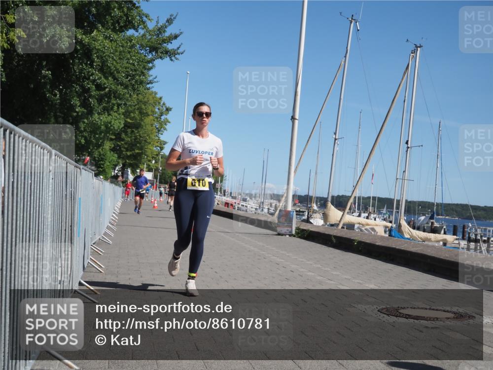 17.08.2025 - KN Förde Triathlon 2025 KatJ http://msf.ph/oto/8610781 17.08.2025 12:06:53 Laufen 353, 371, 603, 610 meine-sportfotos.de