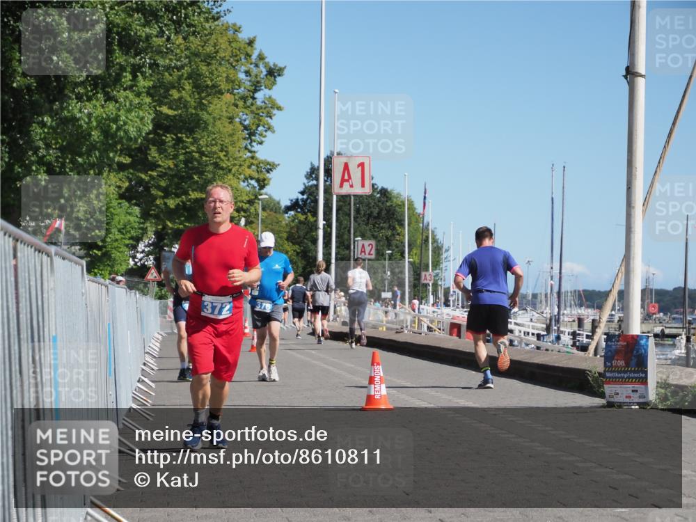 17.08.2025 - KN Förde Triathlon 2025 KatJ http://msf.ph/oto/8610811 17.08.2025 12:07:11 Laufen 372, 376 meine-sportfotos.de