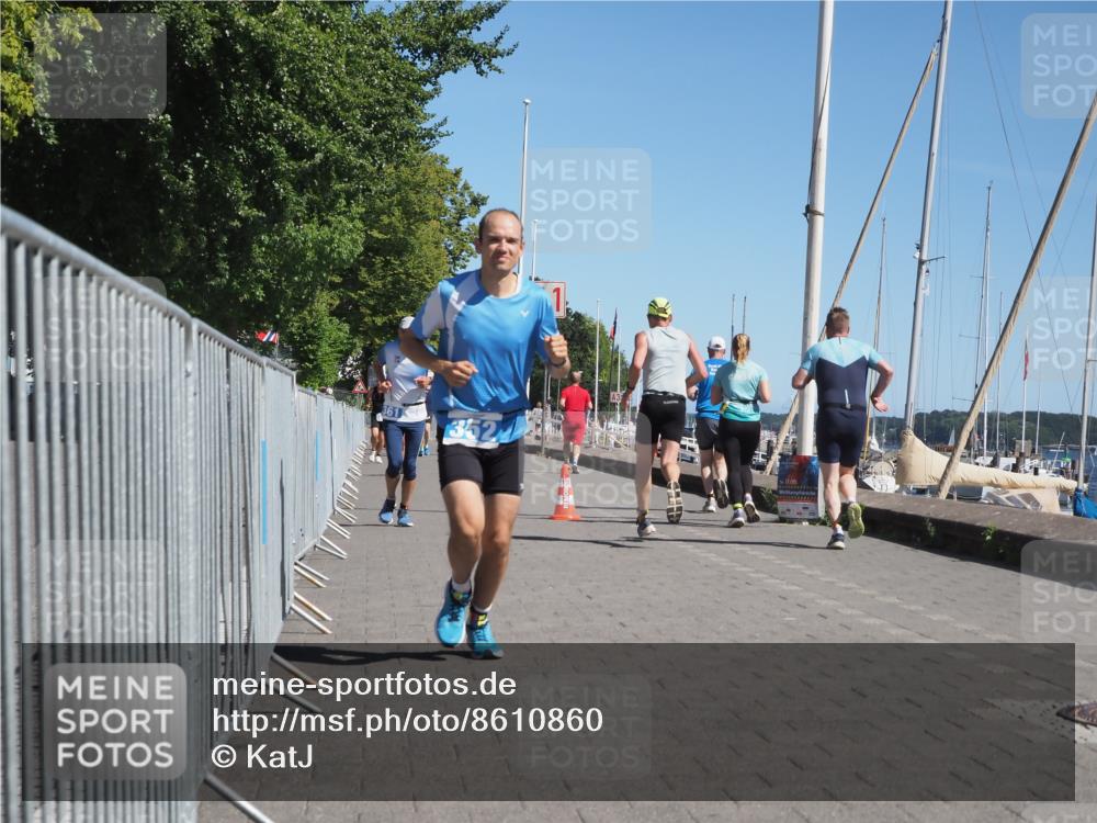 17.08.2025 - KN Förde Triathlon 2025 KatJ http://msf.ph/oto/8610860 17.08.2025 12:07:30 Laufen 352, 361, 642 meine-sportfotos.de