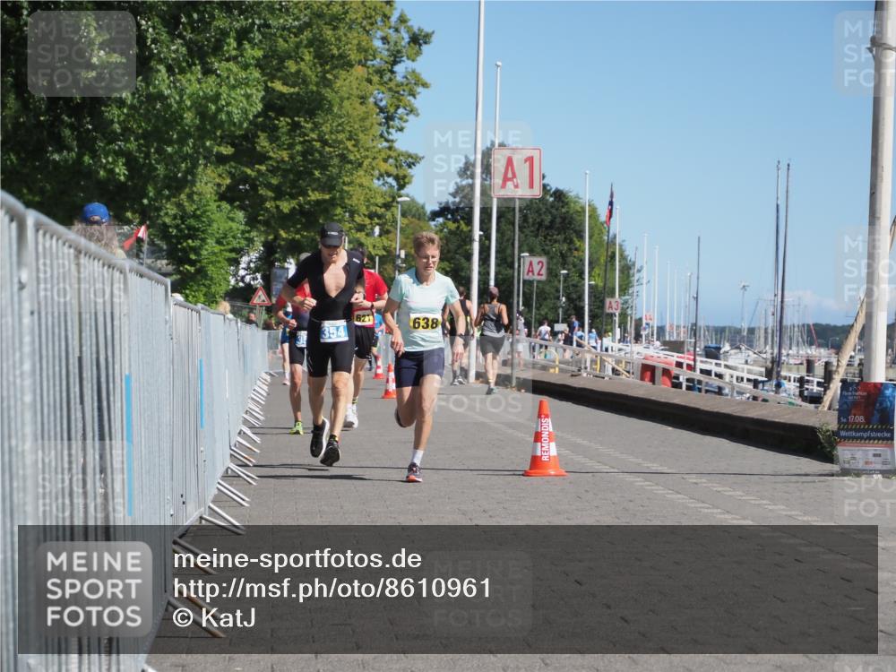17.08.2025 - KN Förde Triathlon 2025 KatJ http://msf.ph/oto/8610961 17.08.2025 12:08:22 Laufen 354, 621, 638 meine-sportfotos.de