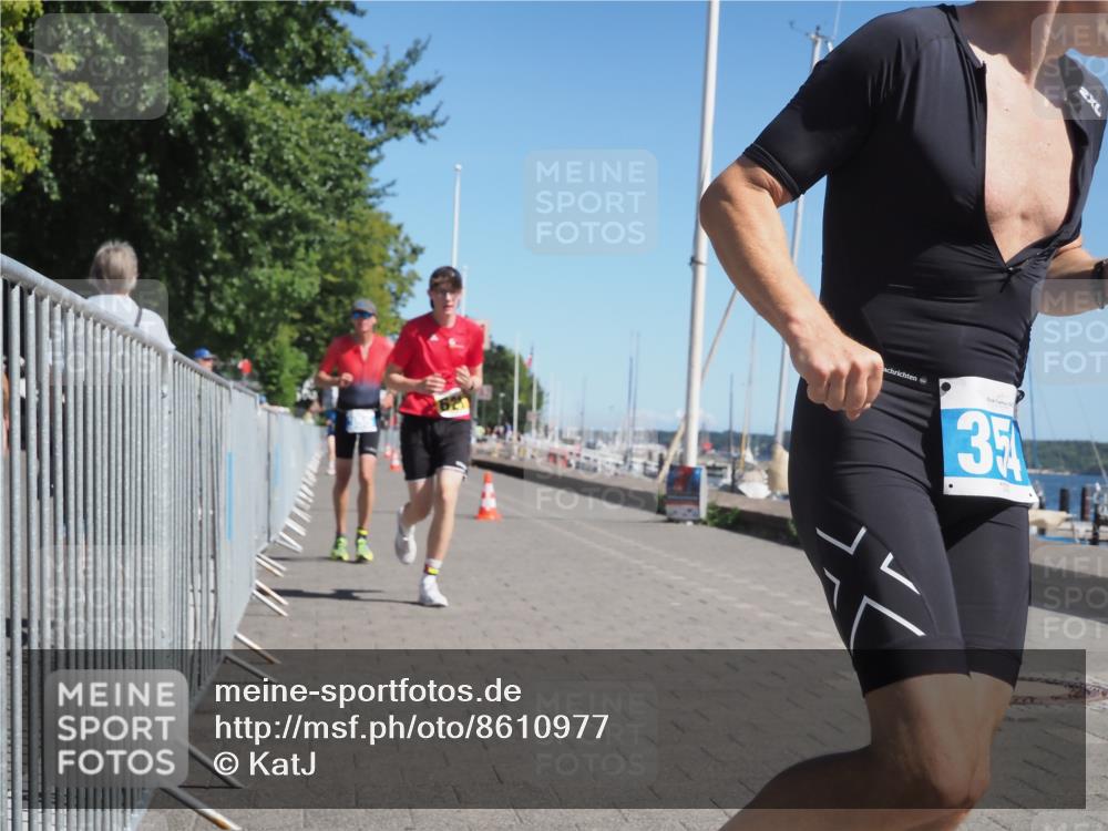 17.08.2025 - KN Förde Triathlon 2025 KatJ http://msf.ph/oto/8610977 17.08.2025 12:08:29 Laufen 354, 355, 621, 638 meine-sportfotos.de