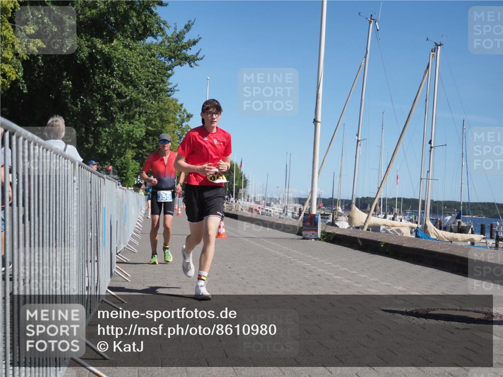 17.08.2025 - KN Förde Triathlon 2025 KatJ http://msf.ph/oto/8610980 17.08.2025 12:08:30 Laufen 354, 355, 621 meine-sportfotos.de