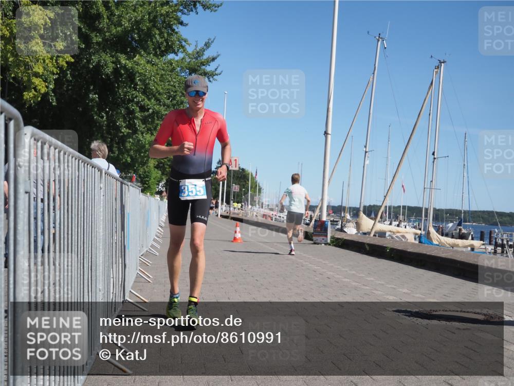 17.08.2025 - KN Förde Triathlon 2025 KatJ http://msf.ph/oto/8610991 17.08.2025 12:08:32 Laufen 355, 621 meine-sportfotos.de